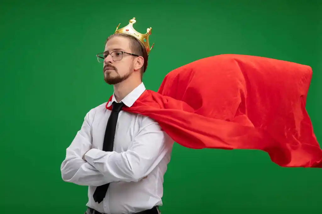 Un hombre ideal, casi un superhéroe.